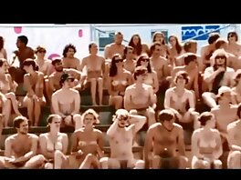 Cavalcata anale di una teenager sexy film erotici italiani in streaming